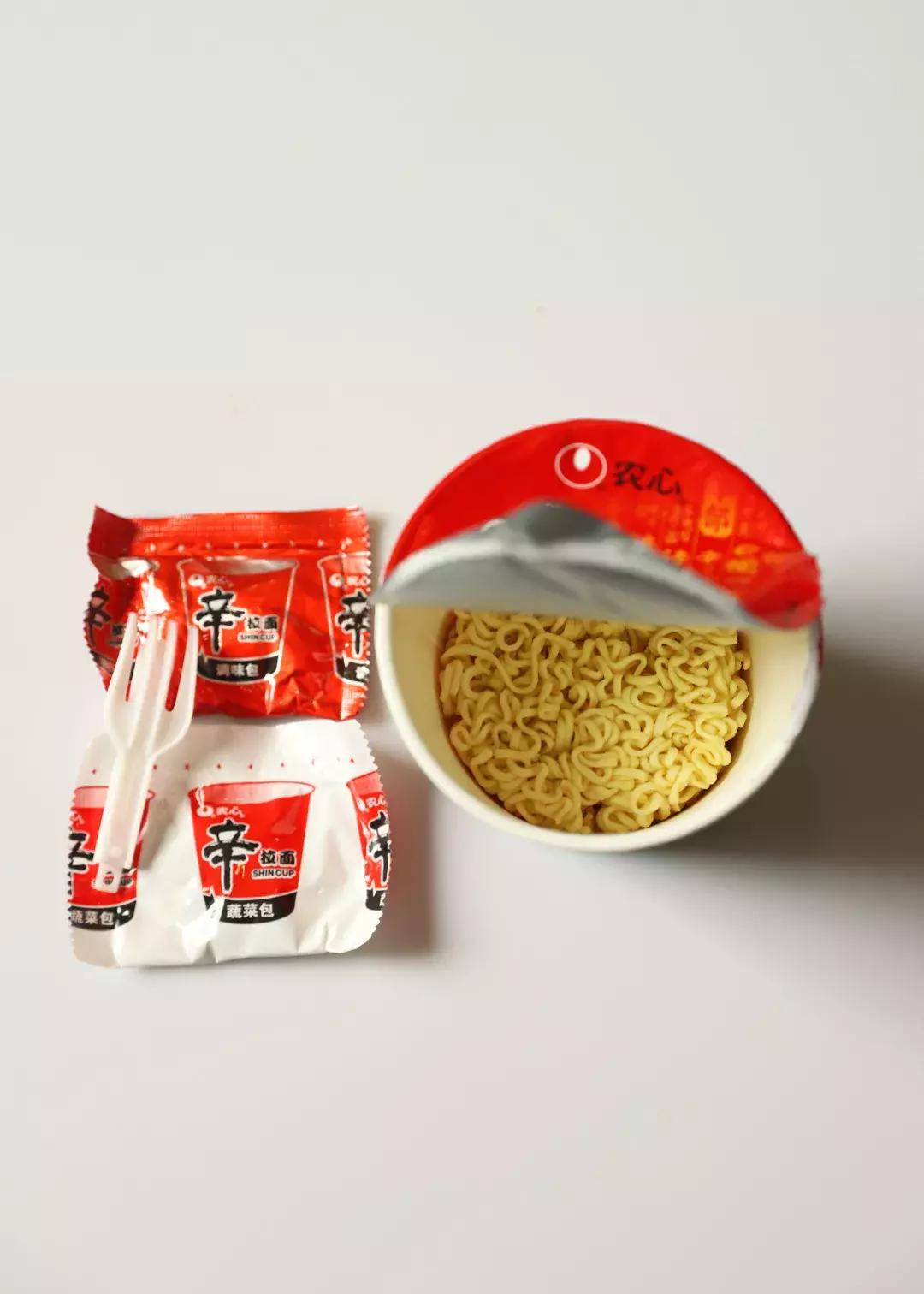 白象蟹黄拌面杯面方便面,十种方便面测评