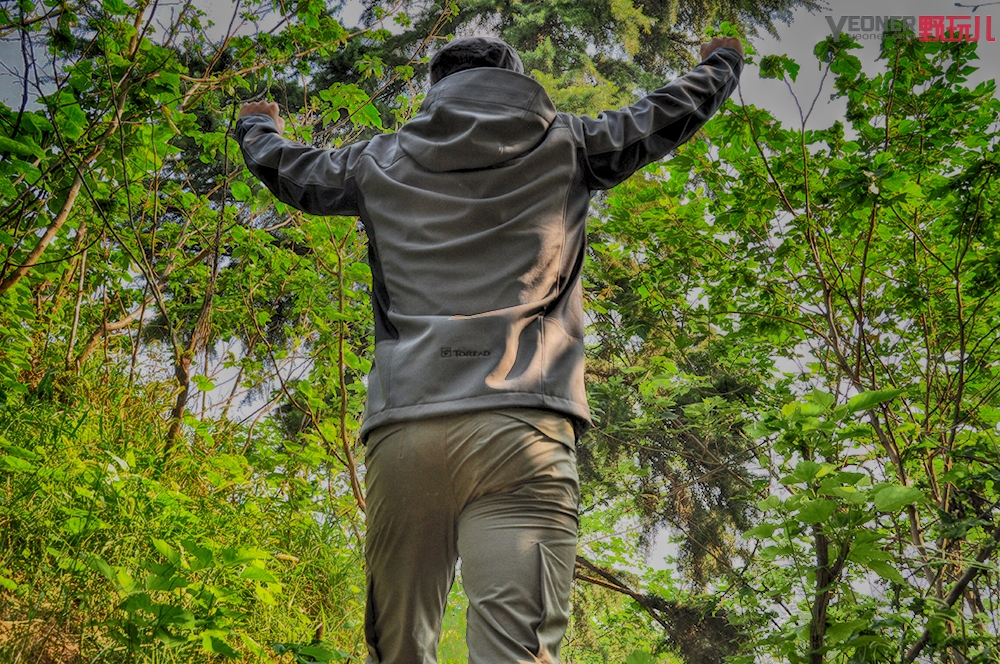 探路者himex33pro为啥那么贵,himex探路者羽绒服冲锋衣22款