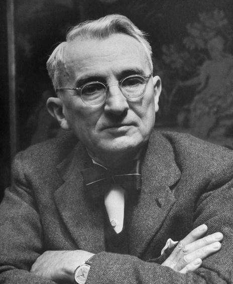 *耐基卡**《人性的弱点》：当你读懂这4句话，何愁过不好这一生？