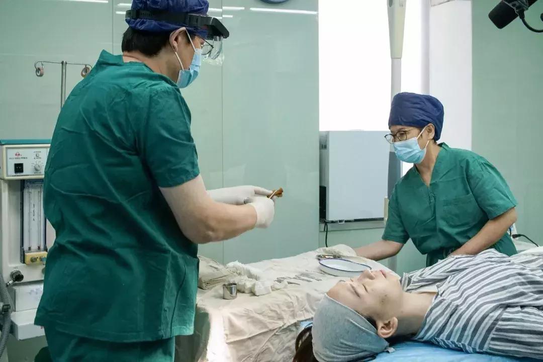 整容最成功的人前后对比,整容最成功的4位