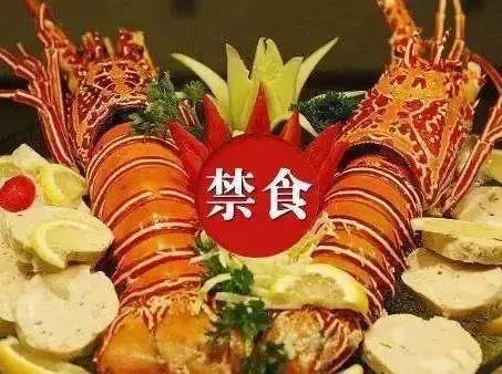 健康生活｜看着就痛！36岁的他，双手双脚上都长满“石头”