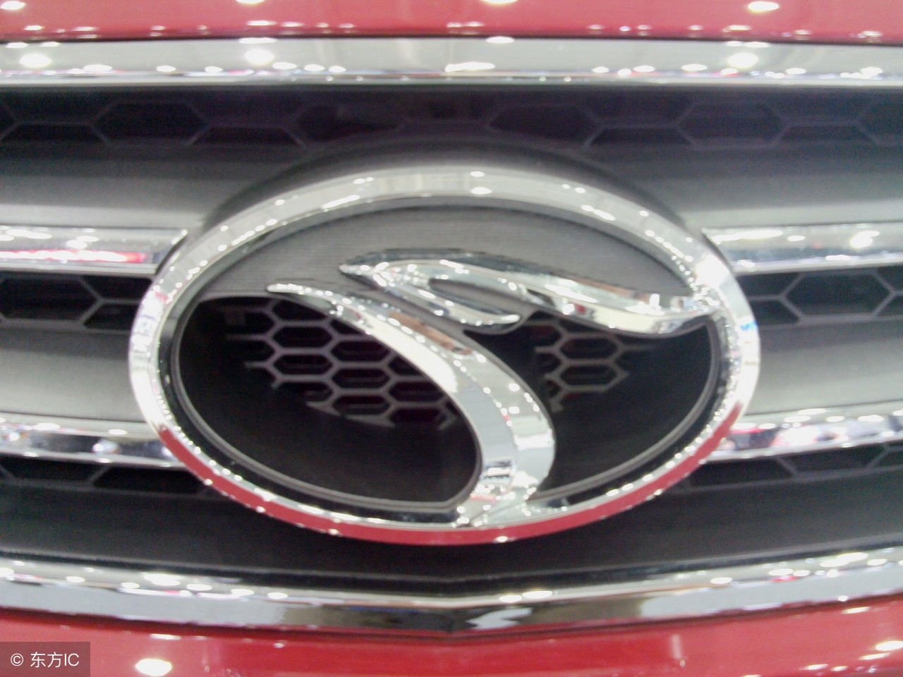 13年迈腾1.8t豪华版现在值得买吗,17年迈腾1.8t豪华版二手车多少钱