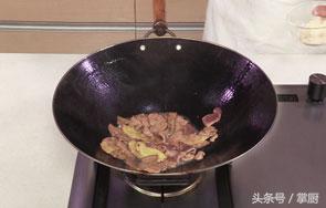 月子餐猪肝炒菜椒,产后为什么要吃麻油猪肝