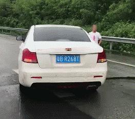 高速撞吉利后续,吉利车撞现代车