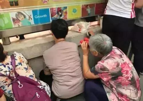 如何得知孩子在幼儿园过得好不好,怎么看孩子在幼儿园过得好不好