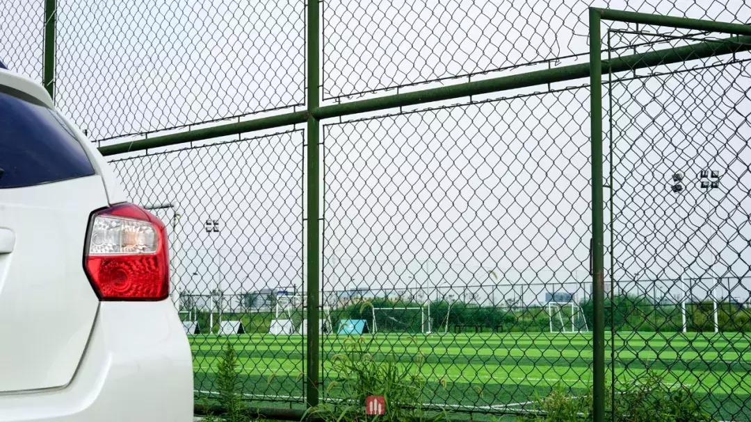 临平区附近哪有免费球场,临平山北大型公园