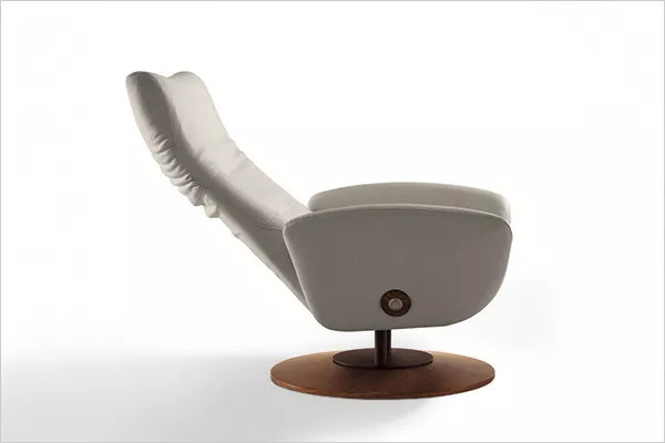 日本设计大师及其经典作品,日本顶尖设计师设计作品