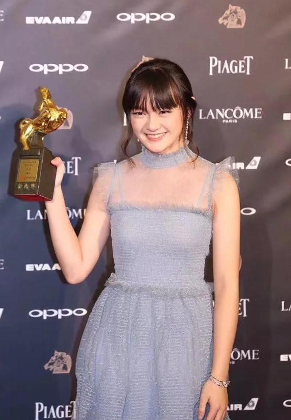 王俊凯发飙怒怼总评审团名场面,王俊凯金马奖