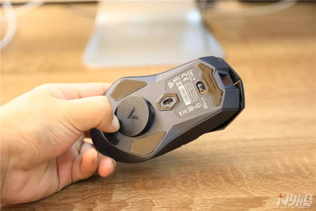 雷柏vt960双模鼠标评测,雷柏鼠标vt950滚轮有问题