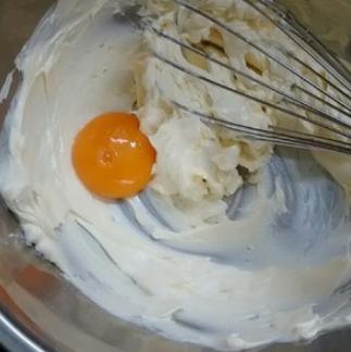 超简易芝士蛋糕制作方法快学起来,教你正宗芝士蛋糕的做法松软细腻