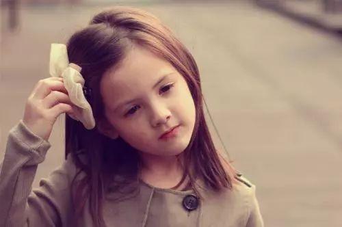 女儿太爱美家长如何正确引导,叛逆的女儿爱臭美如何引导