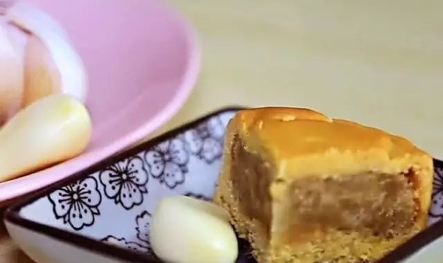 五仁月饼为什么这么好吃,五仁月饼好吃还是不好吃