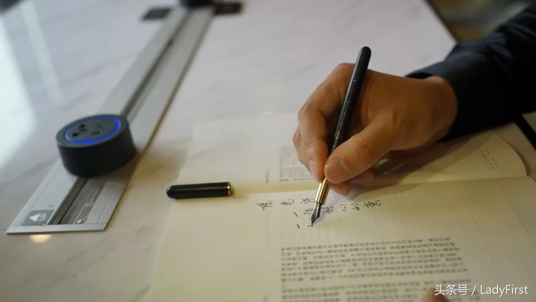 送男朋友什么礼物比较让他感动,送男朋友什么礼物好