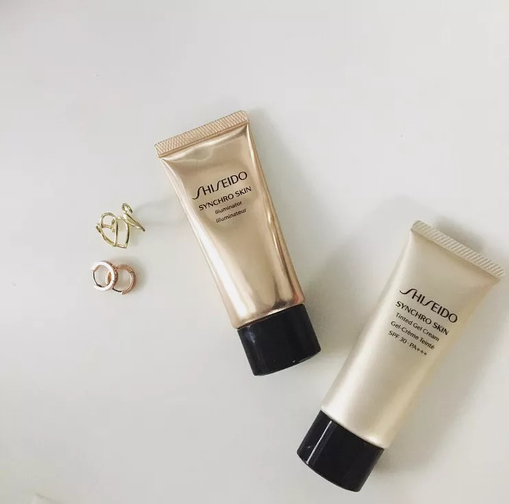 杨幂脸和手臂全涂了粉底,杨幂输给林允了吗