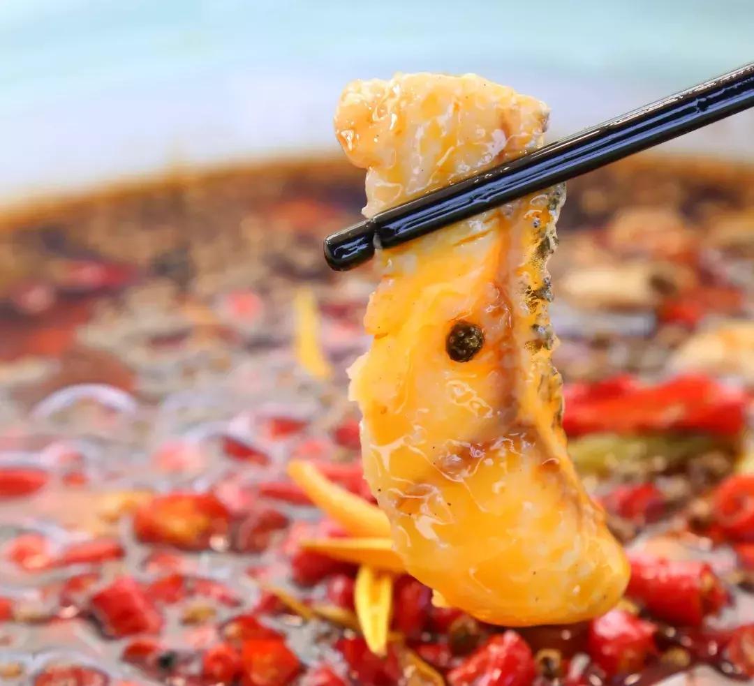 绵阳zui舍得放料的鱼店！一年卖出30万份就算横跨大半个城也要吃