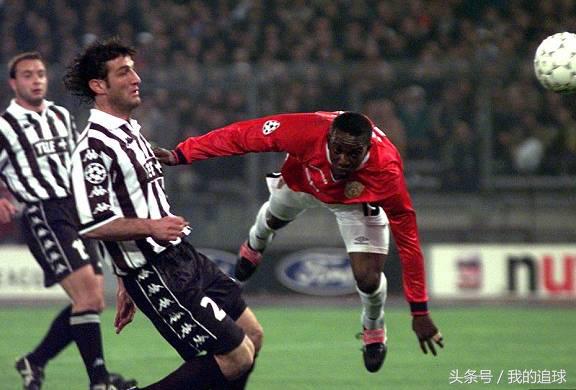 曼联三冠王致敬巴斯比爵士,曼联三冠王20周年记录片