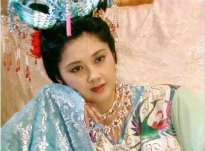 西非“女儿国”：男人用可乐果求亲能娶多个妻子