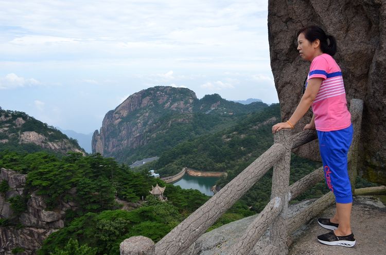 八月的黄山风景,独一无二的一品黄山