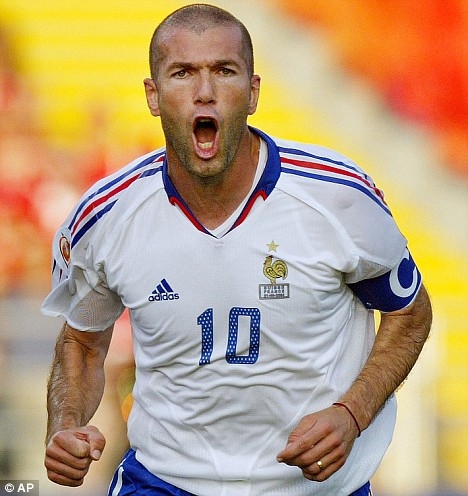 世界足坛历史最佳阵容11人,世界足坛最佳11人