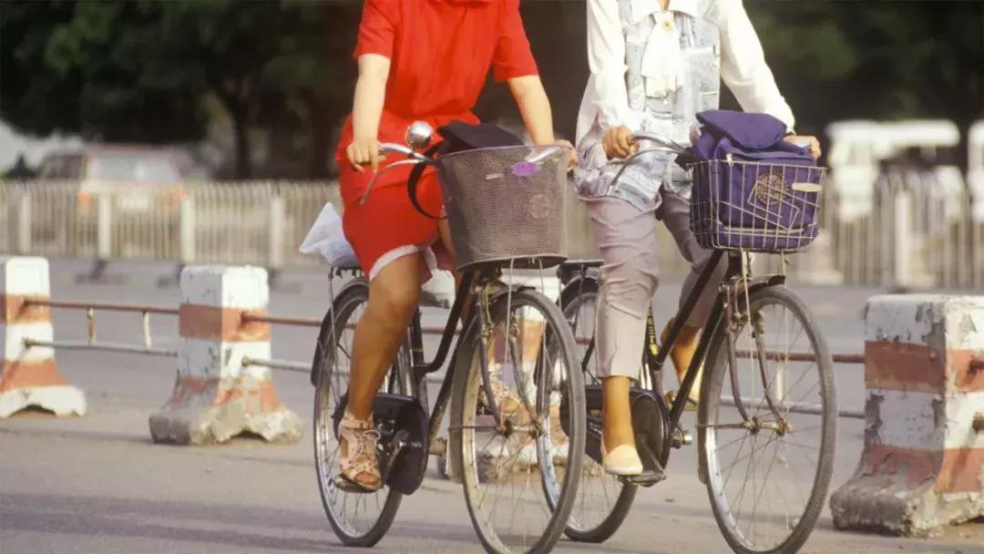 80后女孩，割舌自述：我们是最受压迫的一代