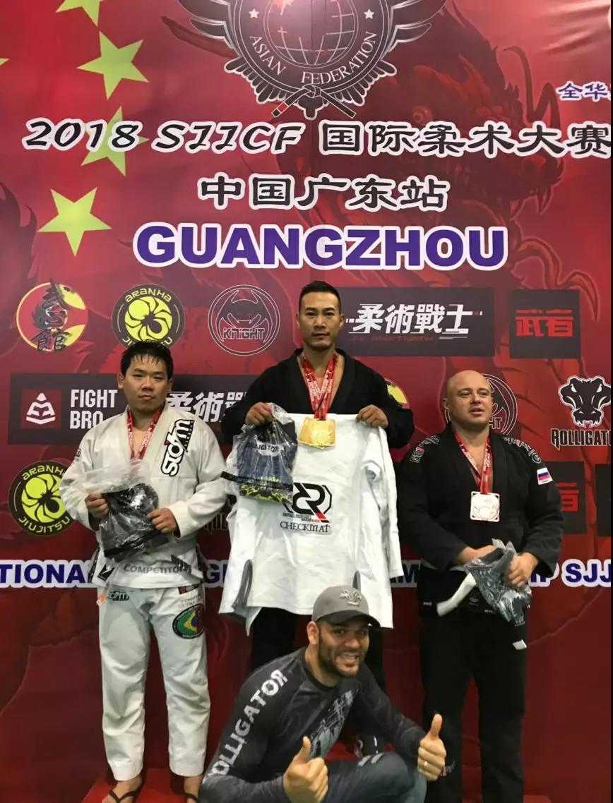 独家专访前中国散打队队长姜春鹏，一个可以写进武侠小说的人！