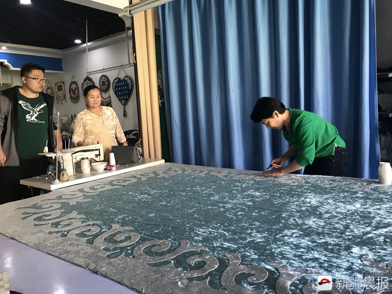 阿勒泰哈萨克族手工花毡,哈萨克族花毡