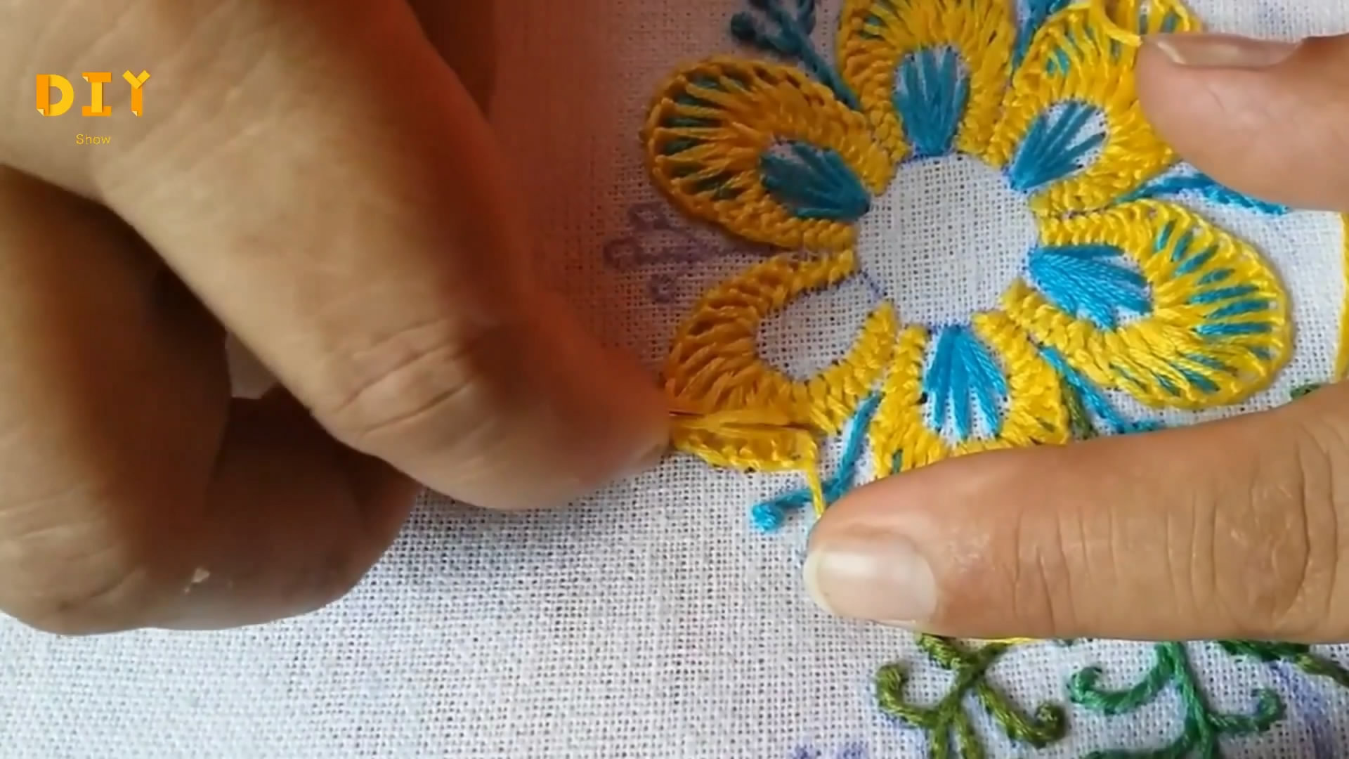 手工刺绣怎么做教程,DIY刺绣手工教程