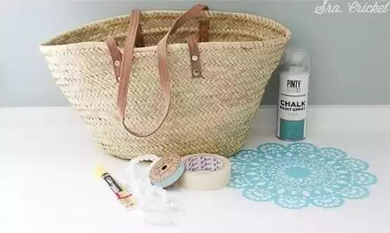 她拿这个擦一擦包包,立马变得和新的一样!