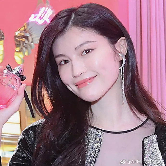 apmmonaco是奢侈品吗,apmmonaco官方旗舰店橱窗