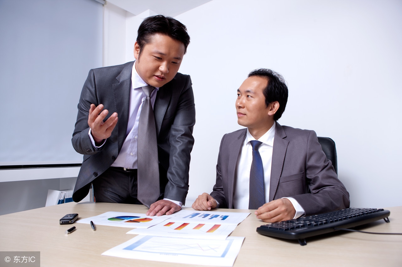 领导聪颖：员工越级汇报，作为大老板，你应该怎么做