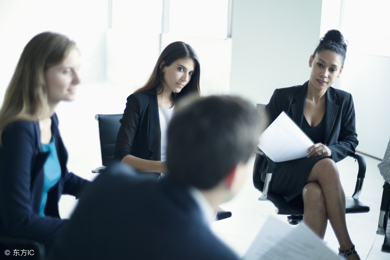 领导聪颖：员工越级汇报，作为大老板，你应该怎么做