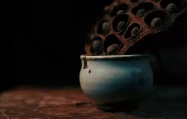 柴烧瓷器：看似不完美，有的人却爱不释手，魅力何在？