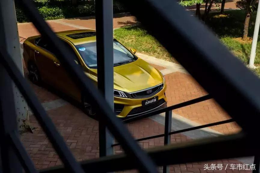 缤瑞2019款200tdct缤驰版,吉利缤瑞2020款1.4t豪华版灯光