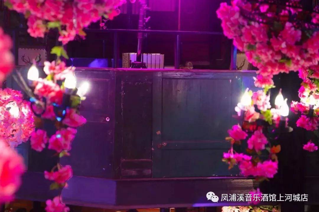 南宁网红打卡露天酒吧,南宁网红打卡酒吧