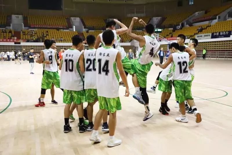 全胜夺冠的联赛冠军,全胜夺冠的队伍