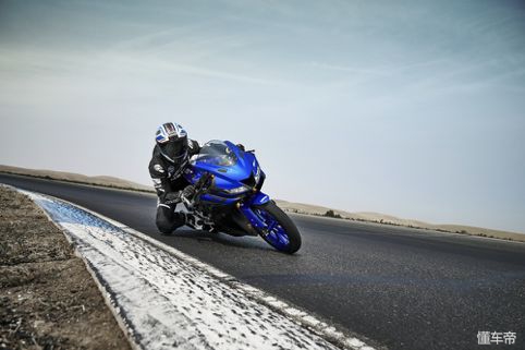 2019款雅马哈155cc,2017款雅马哈yzf-r1