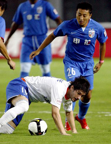 他曾是世青赛黄金一代，一年被下放7次，屡遭欠薪，30岁失望退役