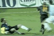 罗纳尔多十大过人术,实况足球罗纳尔迪尼奥过人方式