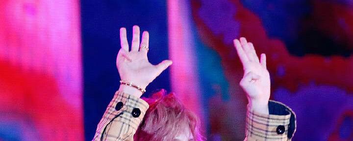 鹿晗17年跨年演唱会,鹿晗17年晚会