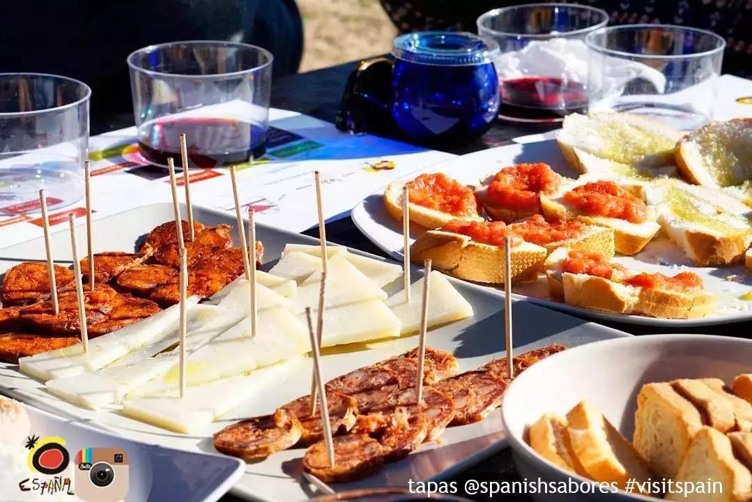 世界最好吃的东西排名第一名,吃货不可错过的12个美食旅游地