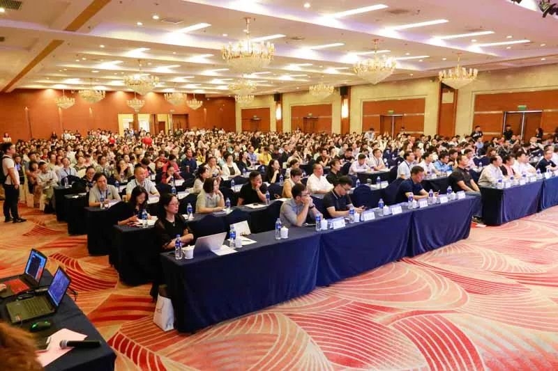 自豪四川,自豪韦世豪