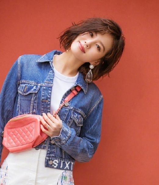 换季必备的牛仔外套,每日穿衣之道百搭牛仔外套