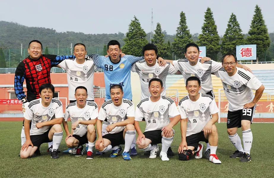 足球联赛战火重燃,足球邀请赛激情开赛