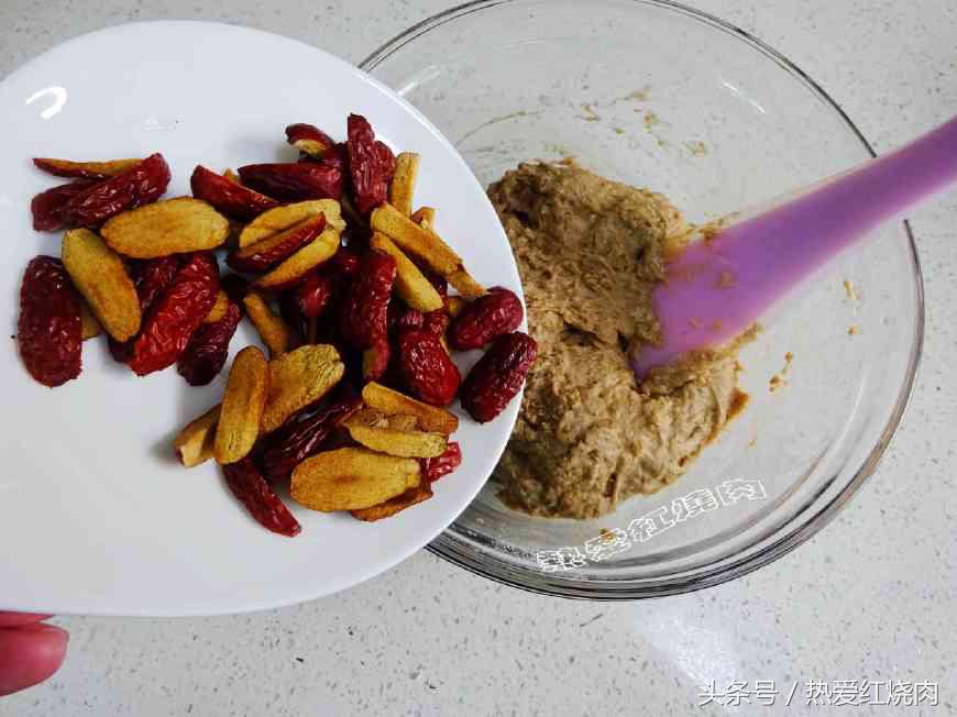 发糕松软香甜不粘牙的秘诀,为什么做起来的发糕不回弹