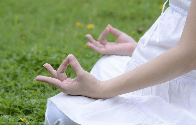 孕期如何做到情绪稳定,孕期怎么让自己情绪稳定