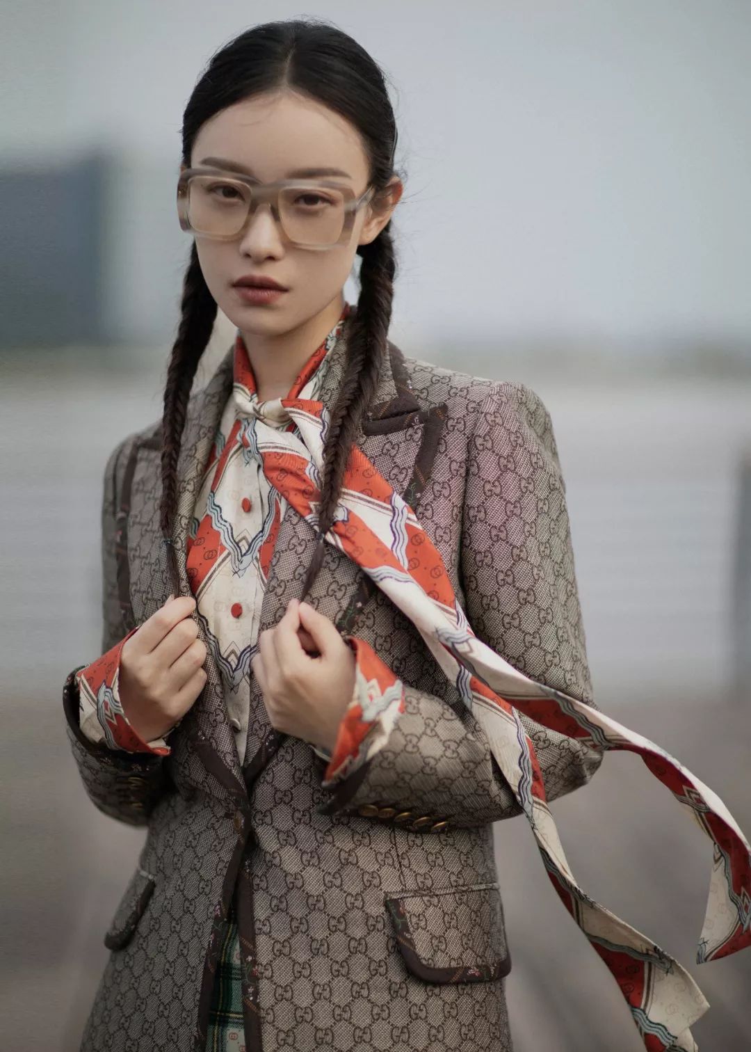 美图｜喵总现身上海看展，共赴古驰艺术盛宴