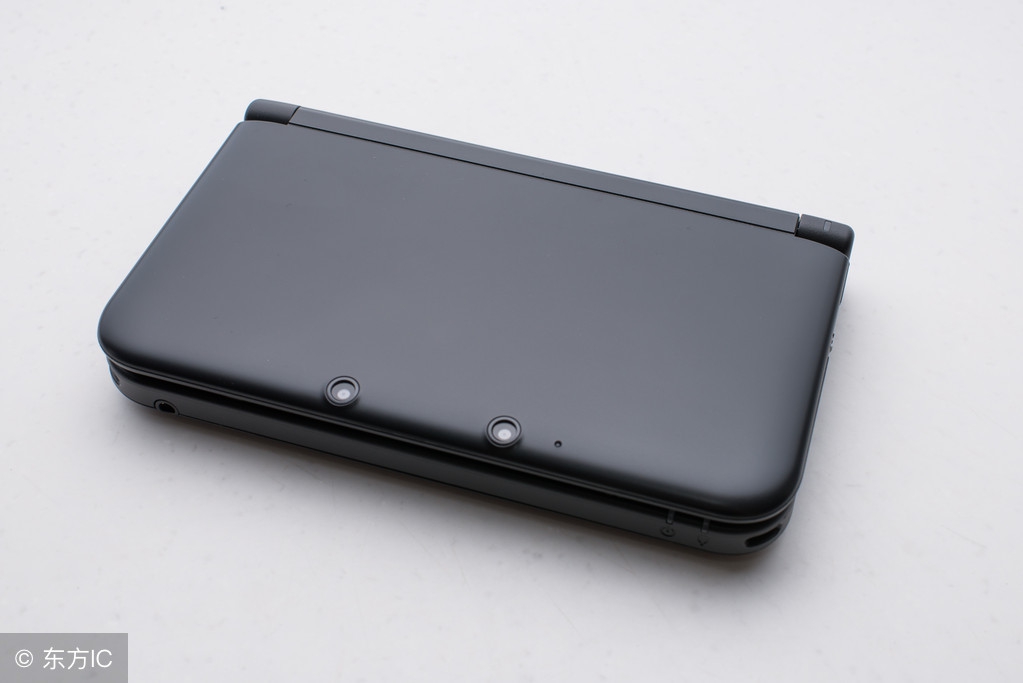 能玩psv和3ds的掌机,psv和3ds哪个中文多