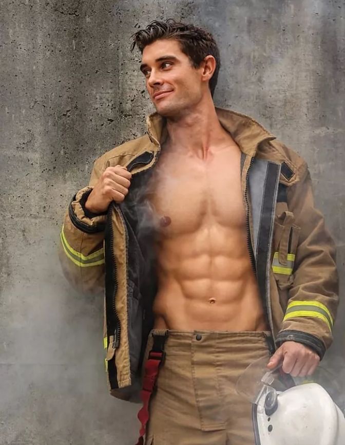 一组热到爆的猫片，对不起我要流鼻血了……