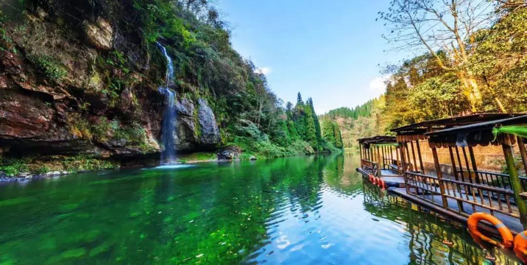 成都出发哪条线路秋景最美,成都出发两小时看满山红叶