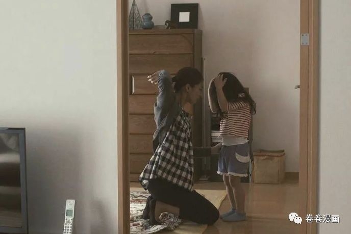 挨打教育孩子纪录片,挨打的小孩教育视频